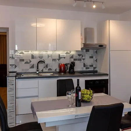 Star Apartament *